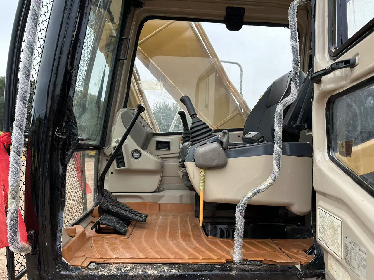 CATERPILLAR 320BL - حفار زحاف: صورة 5 CATERPILLAR 320BL - حفار زحاف: صورة 5