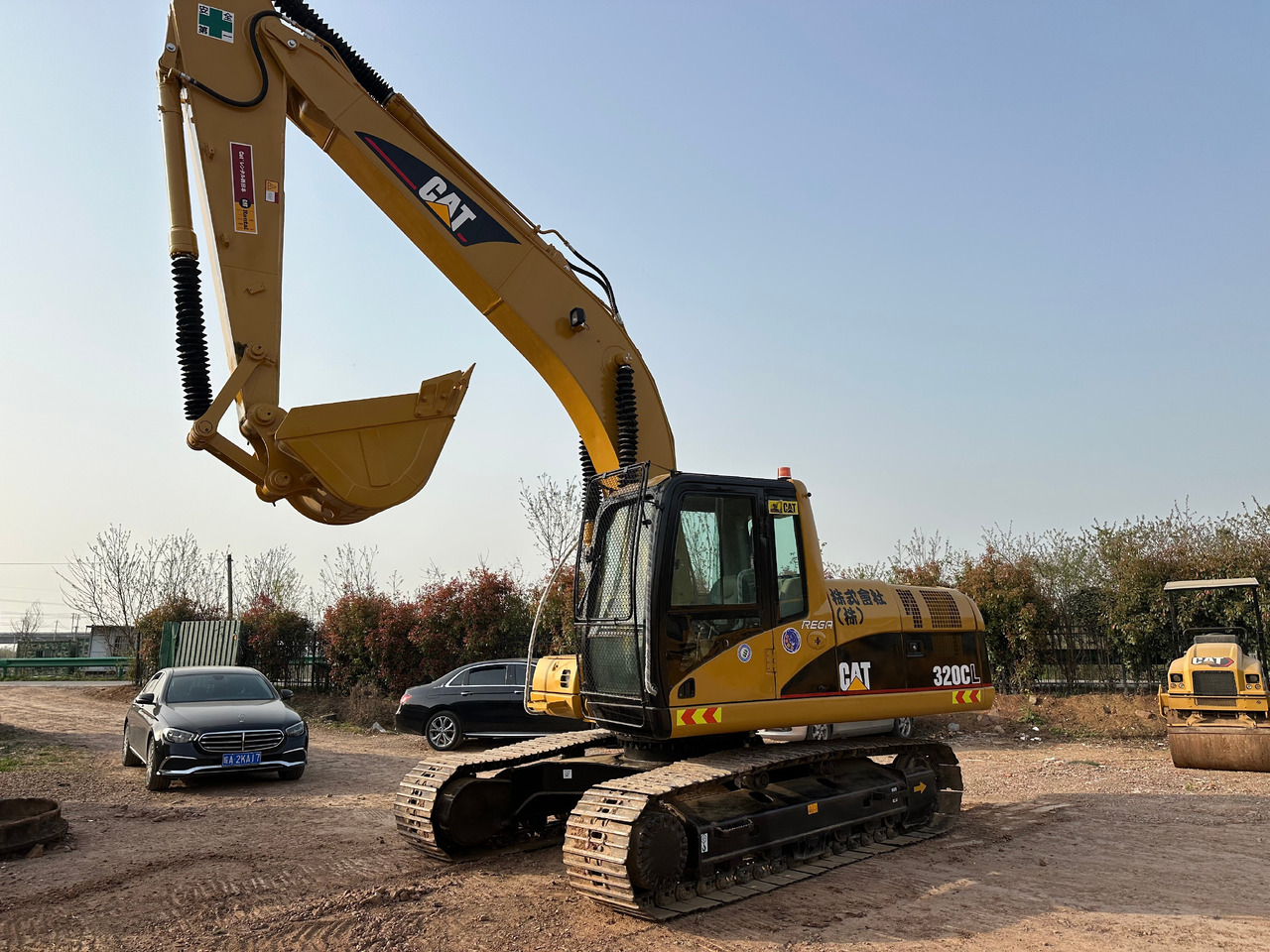 CATERPILLAR 320CL crawler excavator - حفار زحاف: صورة 2 CATERPILLAR 320CL crawler excavator - حفار زحاف: صورة 2