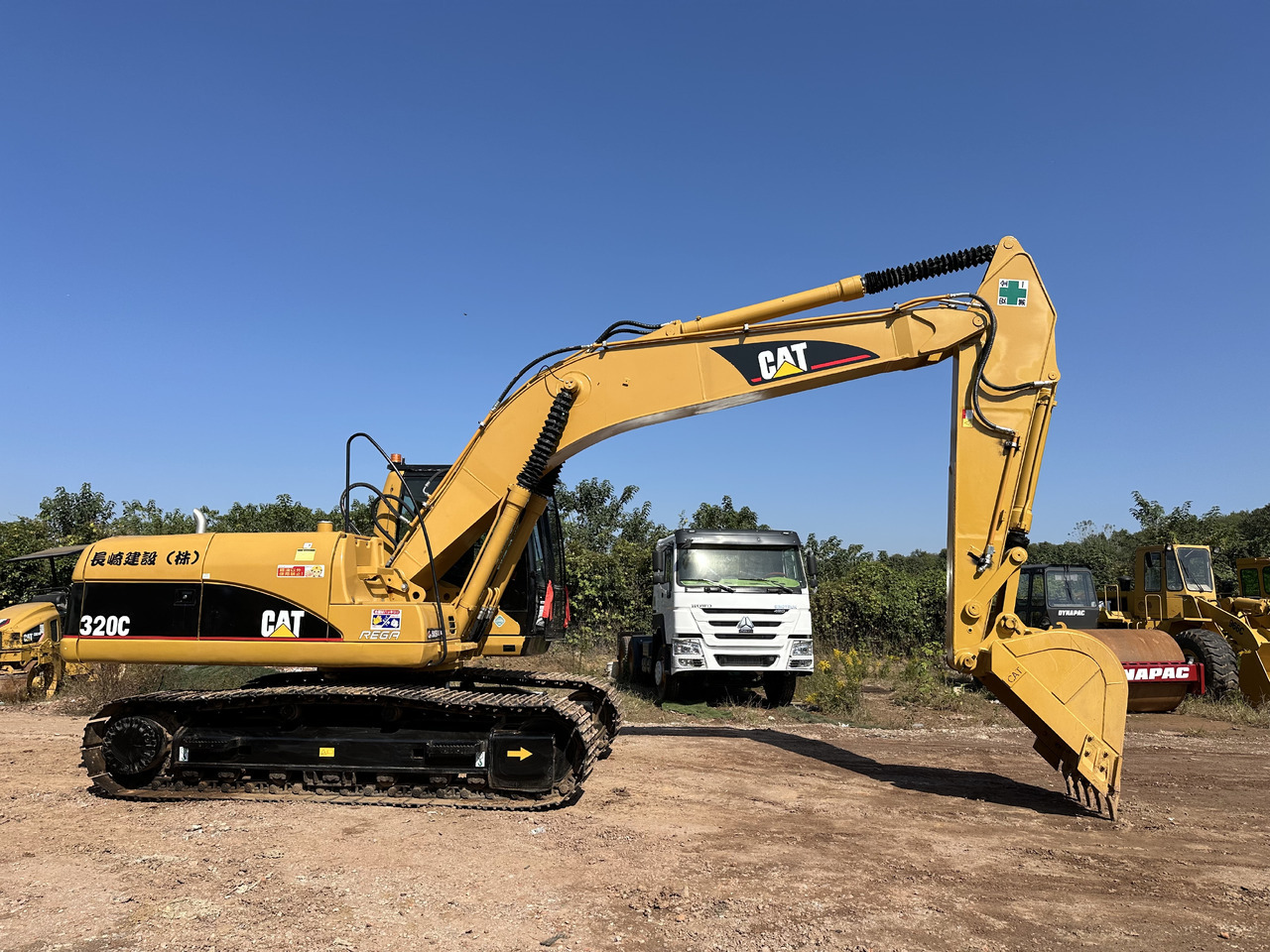 CATERPILLAR 320CL - حفار زحاف: صورة 4 CATERPILLAR 320CL - حفار زحاف: صورة 4