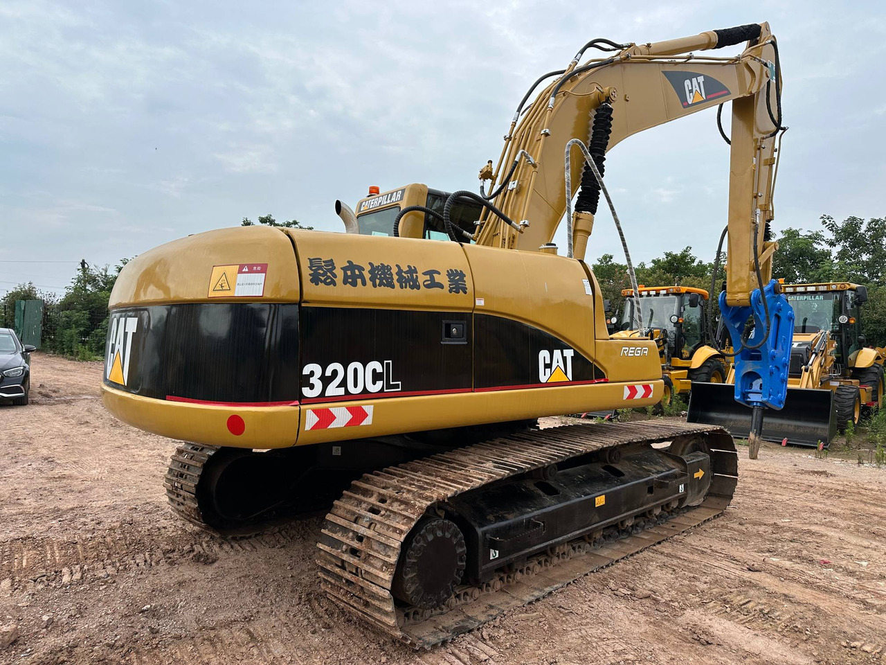CATERPILLAR 320CL - حفار زحاف: صورة 2 CATERPILLAR 320CL - حفار زحاف: صورة 2