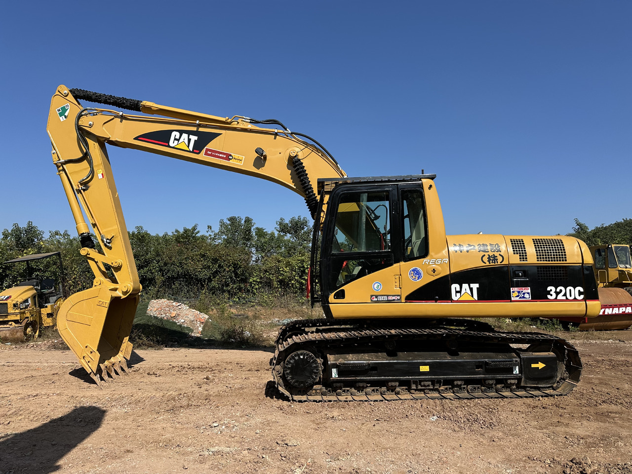 CATERPILLAR 320CL - حفار زحاف: صورة 1 CATERPILLAR 320CL - حفار زحاف: صورة 1