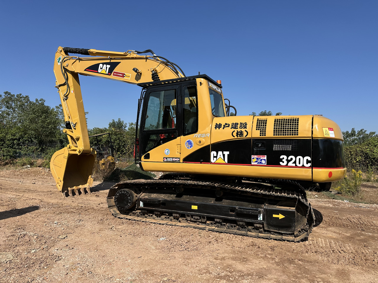 CATERPILLAR 320CL - حفار زحاف: صورة 1 CATERPILLAR 320CL - حفار زحاف: صورة 1