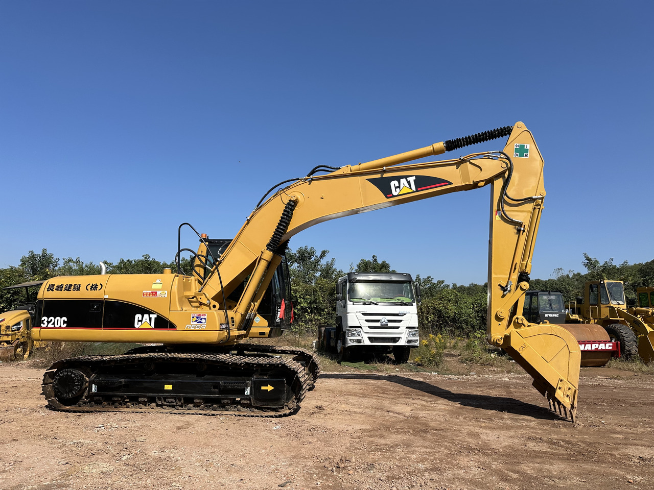 CATERPILLAR 320CL - حفار زحاف: صورة 3 CATERPILLAR 320CL - حفار زحاف: صورة 3