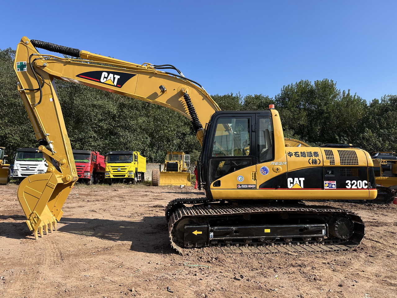 CATERPILLAR 320C - حفار زحاف: صورة 1 CATERPILLAR 320C - حفار زحاف: صورة 1