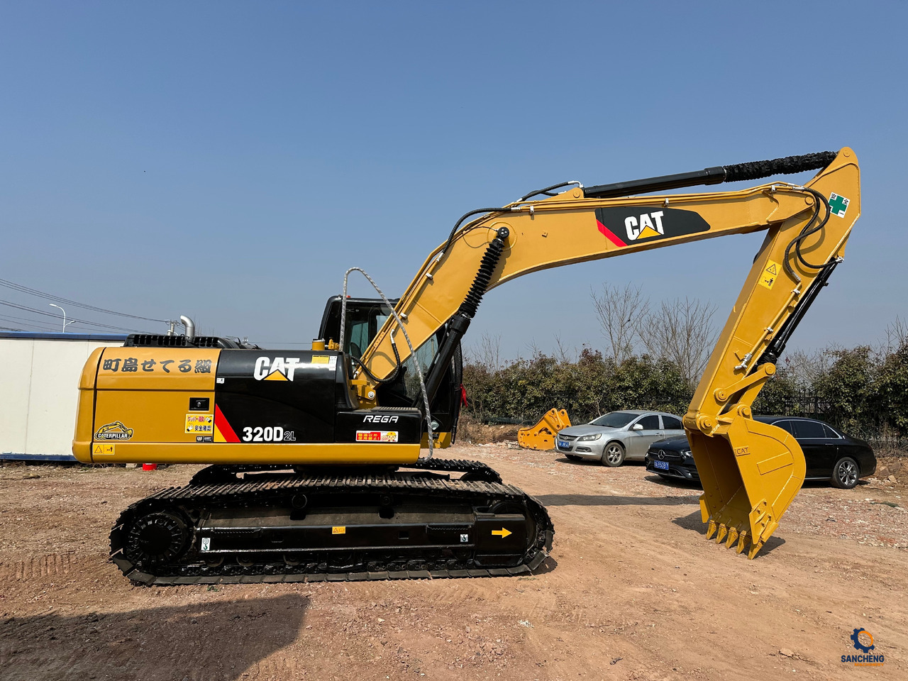 CATERPILLAR 320D2L - حفار زحاف: صورة 3 CATERPILLAR 320D2L - حفار زحاف: صورة 3