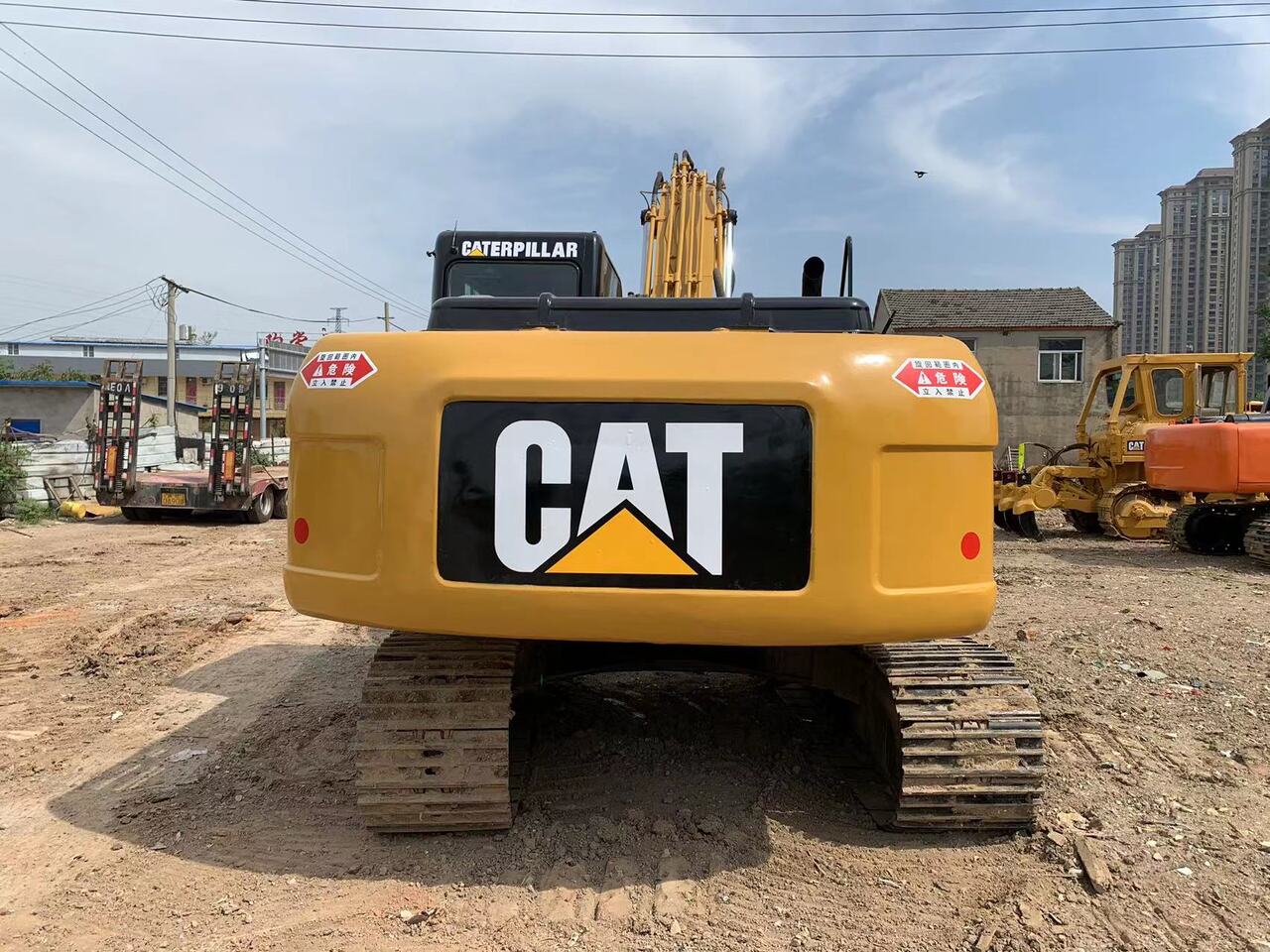 CATERPILLAR 320DL - حفار زحاف: صورة 5 CATERPILLAR 320DL - حفار زحاف: صورة 5