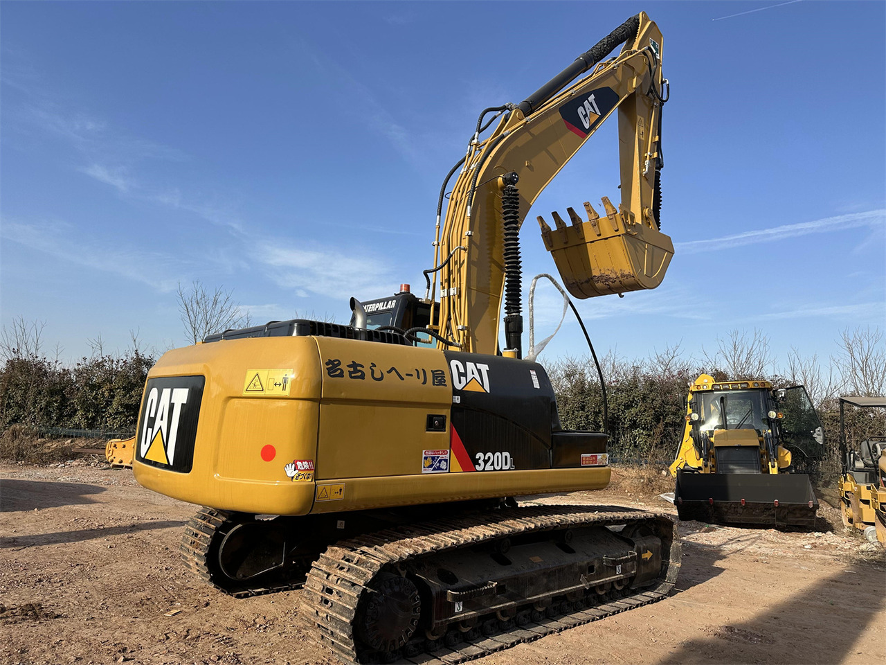 CATERPILLAR 320DL - حفار زحاف: صورة 5 CATERPILLAR 320DL - حفار زحاف: صورة 5