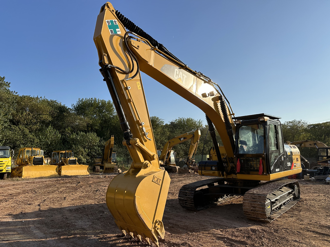 CATERPILLAR 320DL - حفار زحاف: صورة 4 CATERPILLAR 320DL - حفار زحاف: صورة 4