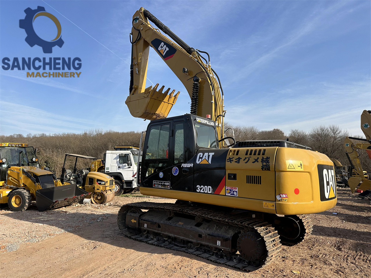 CATERPILLAR 320DL - حفار زحاف: صورة 2 CATERPILLAR 320DL - حفار زحاف: صورة 2