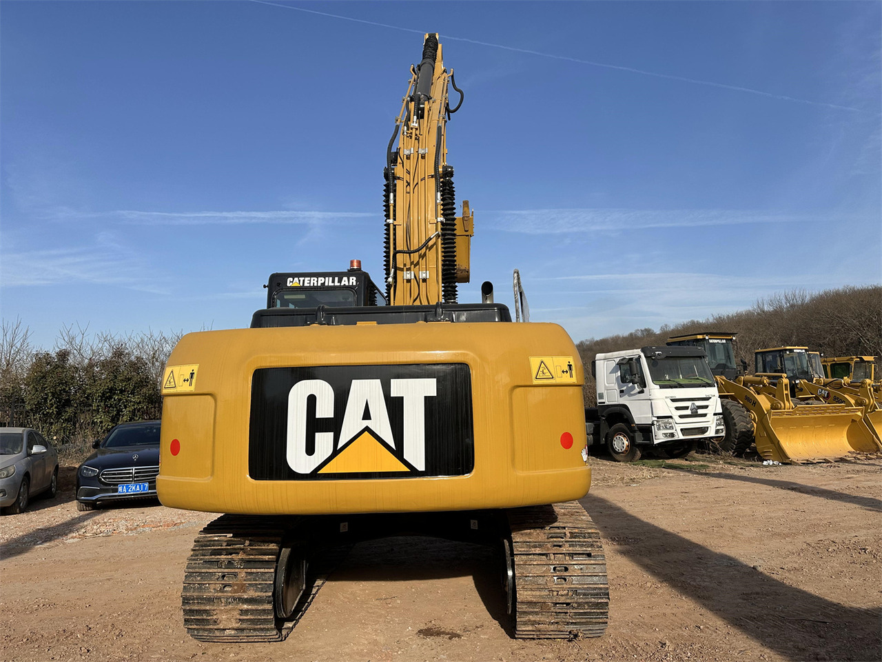 CATERPILLAR 320DL - حفار زحاف: صورة 4 CATERPILLAR 320DL - حفار زحاف: صورة 4