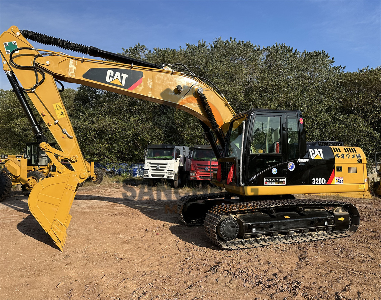 CATERPILLAR 320D - حفار زحاف: صورة 4 CATERPILLAR 320D - حفار زحاف: صورة 4