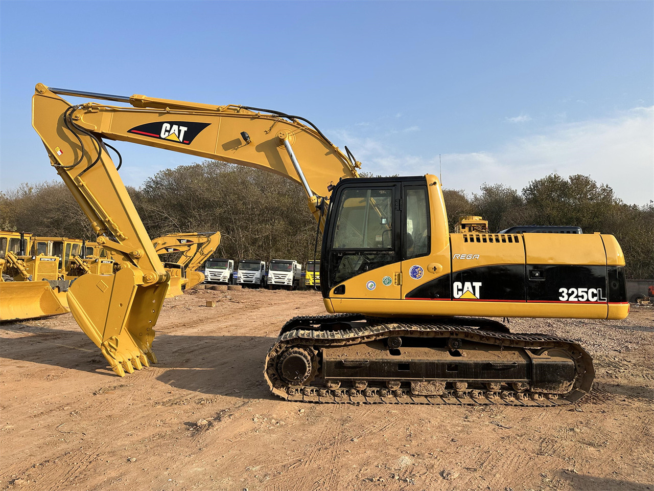 CATERPILLAR 325C - حفار زحاف: صورة 1 CATERPILLAR 325C - حفار زحاف: صورة 1