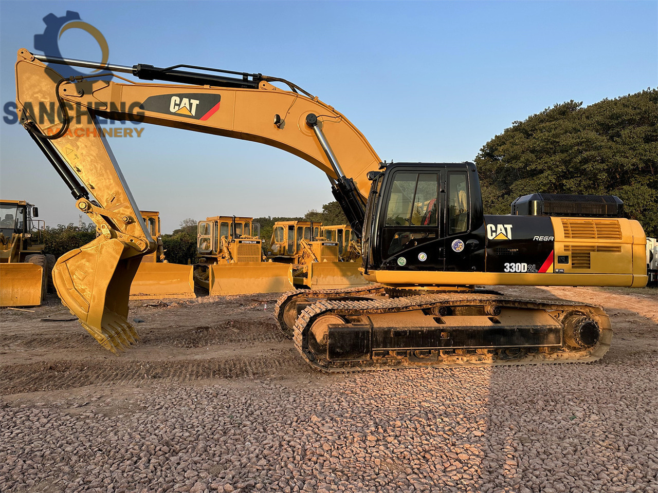 CATERPILLAR 330D2L - حفار زحاف: صورة 1 CATERPILLAR 330D2L - حفار زحاف: صورة 1