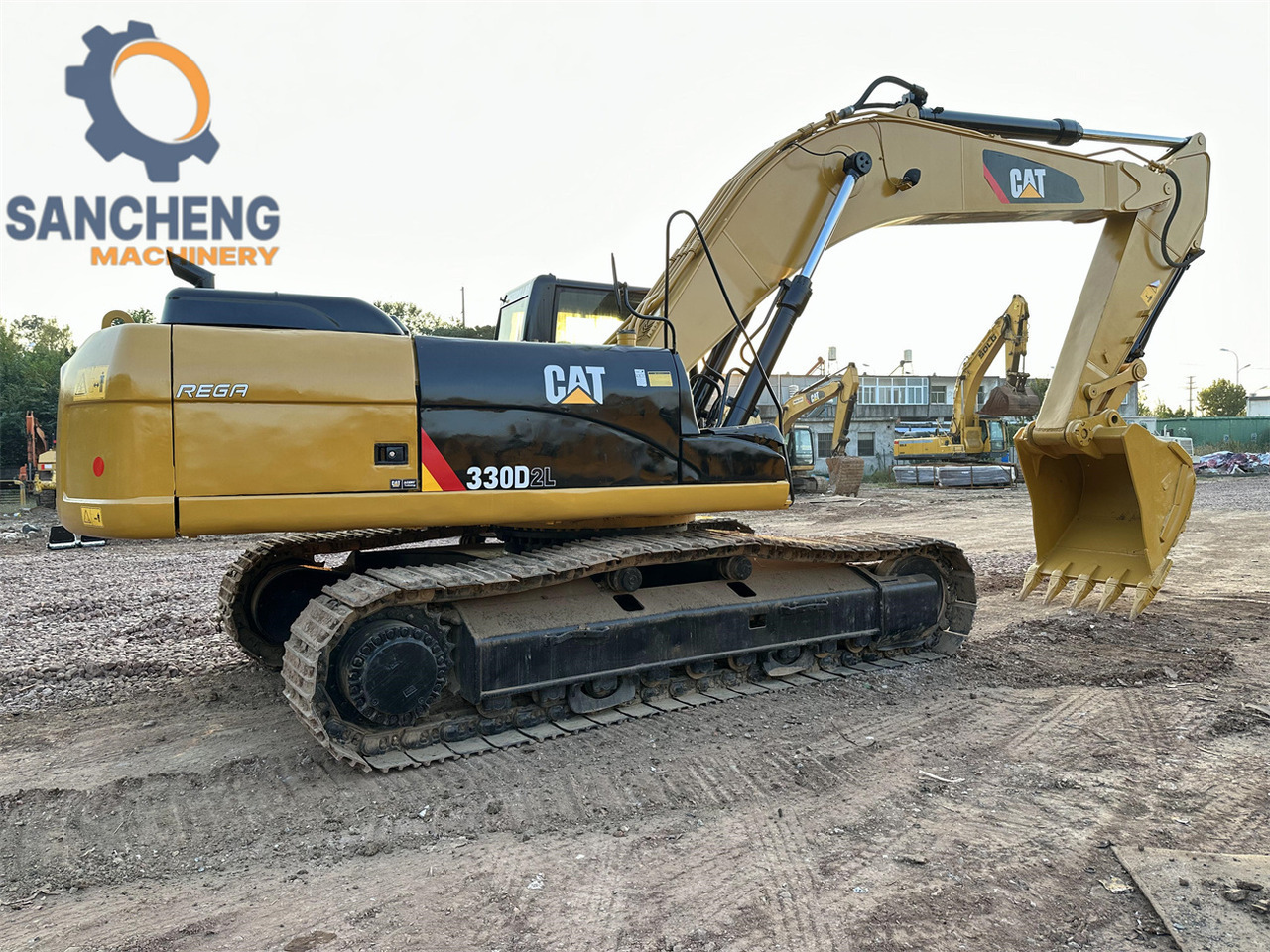 CATERPILLAR 330D2L - حفار زحاف: صورة 1 CATERPILLAR 330D2L - حفار زحاف: صورة 1