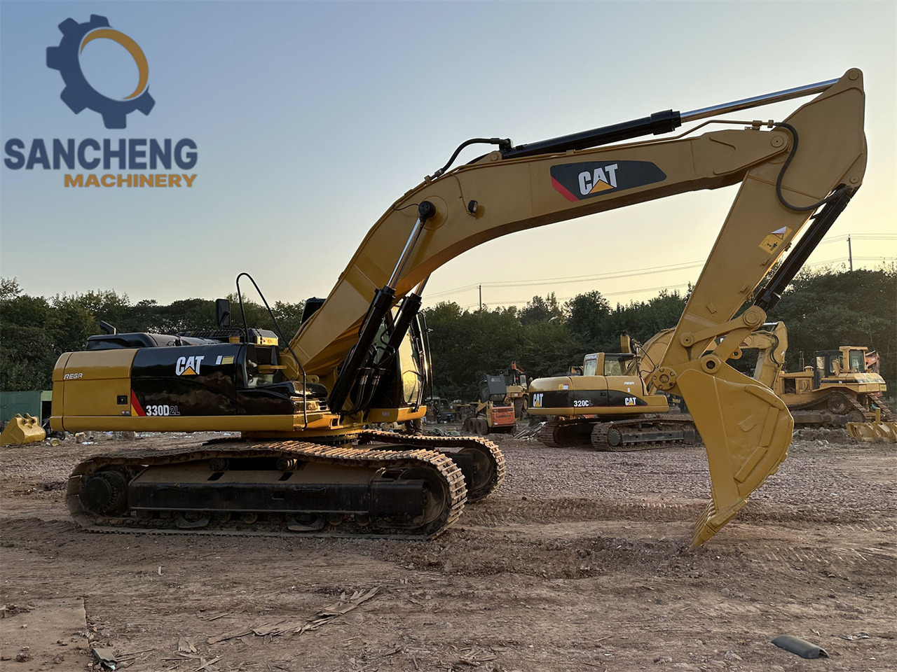 CATERPILLAR 330D2L - حفار زحاف: صورة 1 CATERPILLAR 330D2L - حفار زحاف: صورة 1