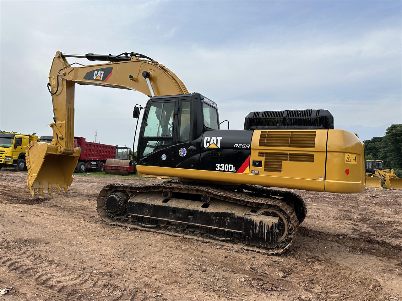 CATERPILLAR 330D - حفار زحاف: صورة 4 CATERPILLAR 330D - حفار زحاف: صورة 4