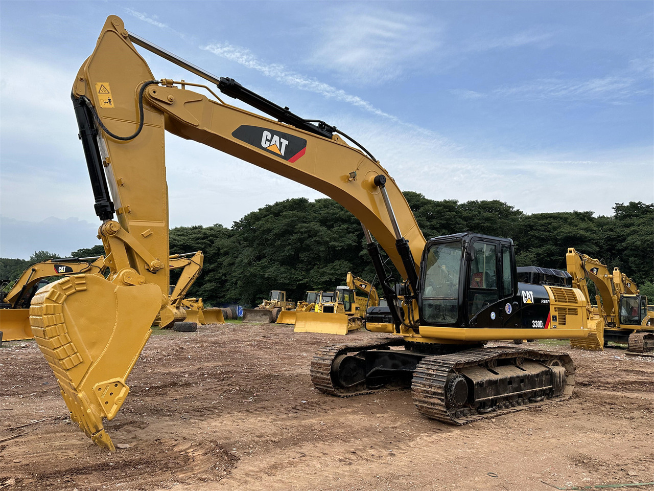 CATERPILLAR 330D - حفار زحاف: صورة 2 CATERPILLAR 330D - حفار زحاف: صورة 2