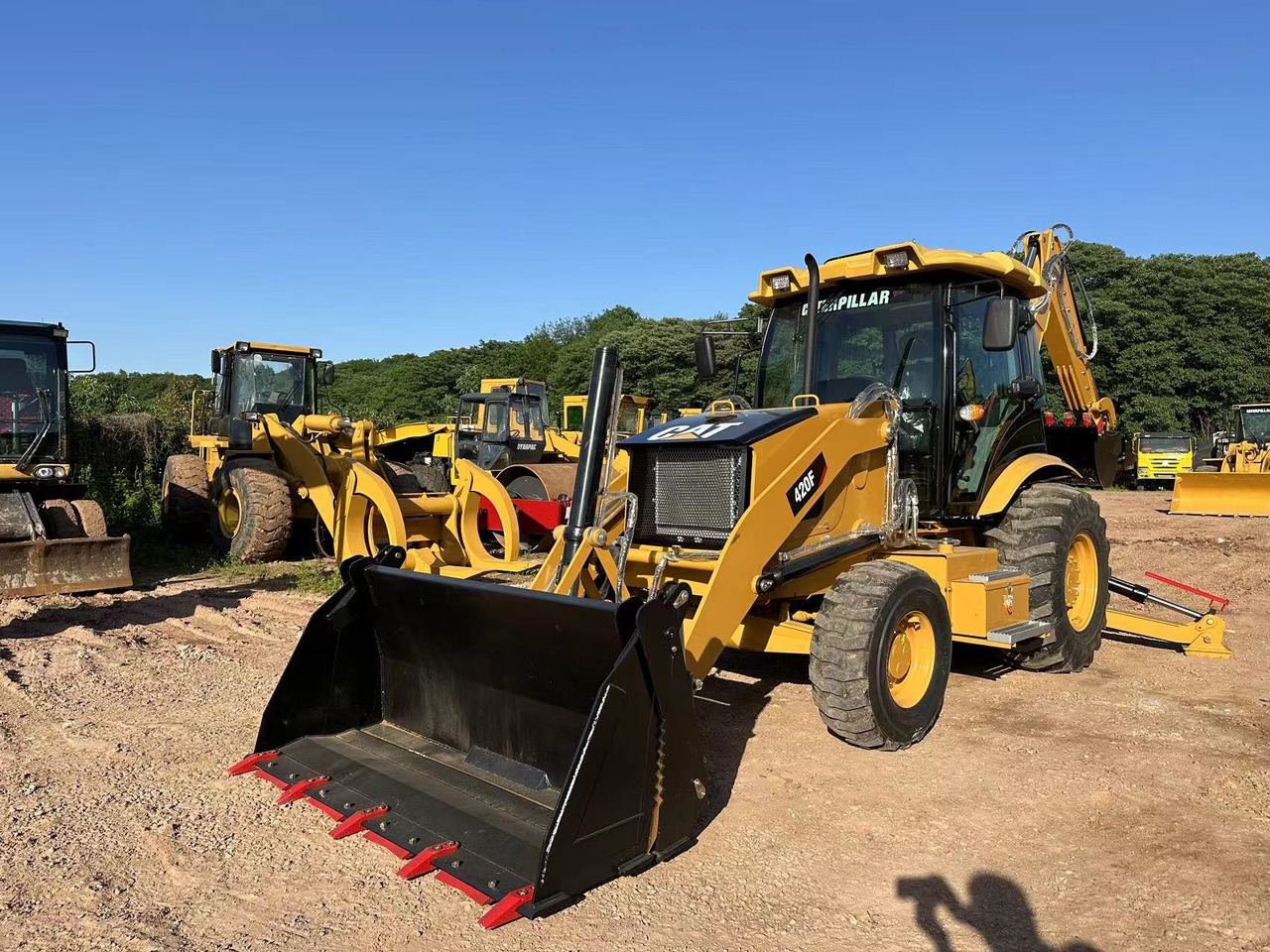 CATERPILLAR 420F2 - جرافة حفار: صورة 3 CATERPILLAR 420F2 - جرافة حفار: صورة 3