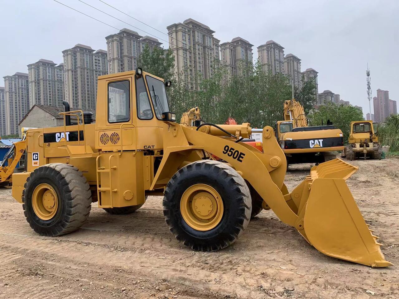 CATERPILLAR 950E - اللودر بعجل: صورة 1 CATERPILLAR 950E - اللودر بعجل: صورة 1
