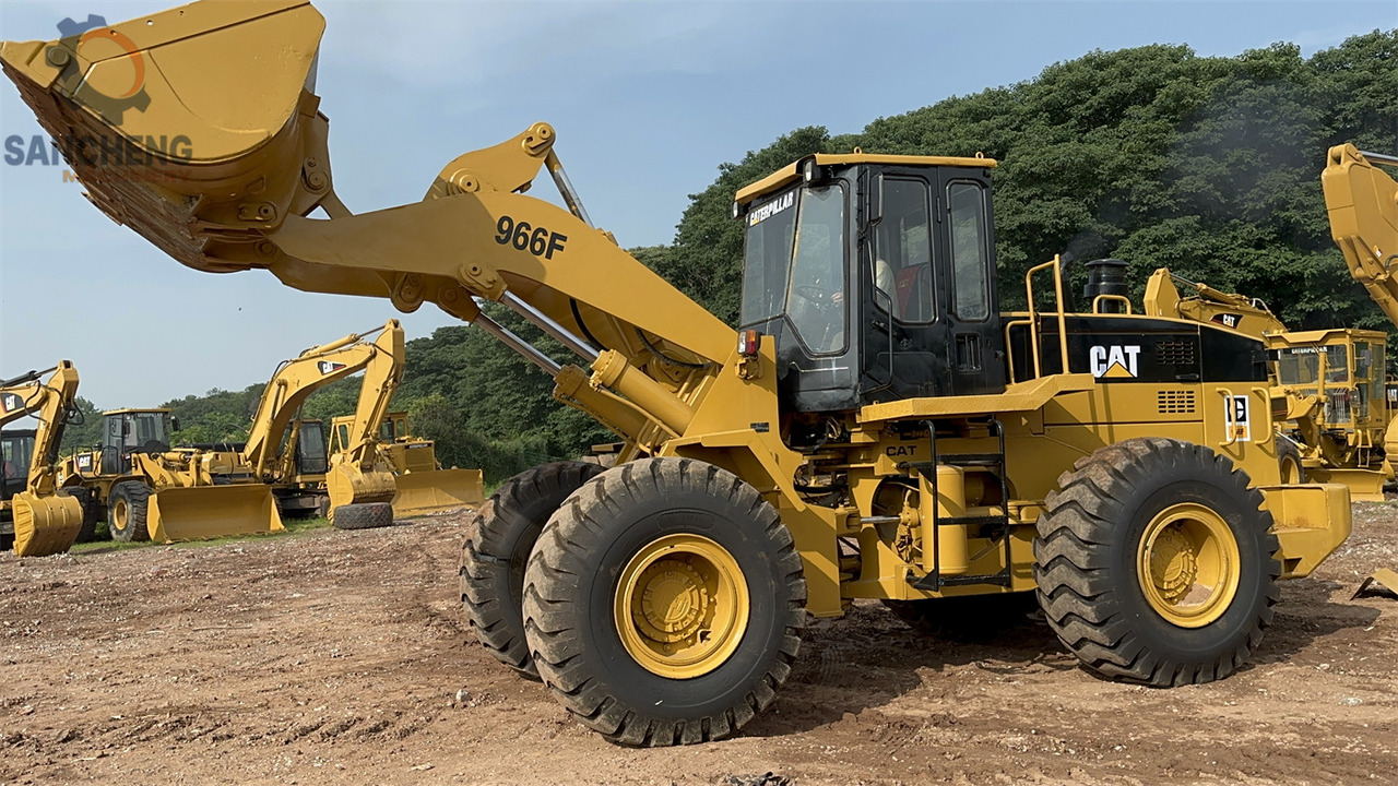 CATERPILLAR 966F - اللودر بعجل: صورة 2 CATERPILLAR 966F - اللودر بعجل: صورة 2