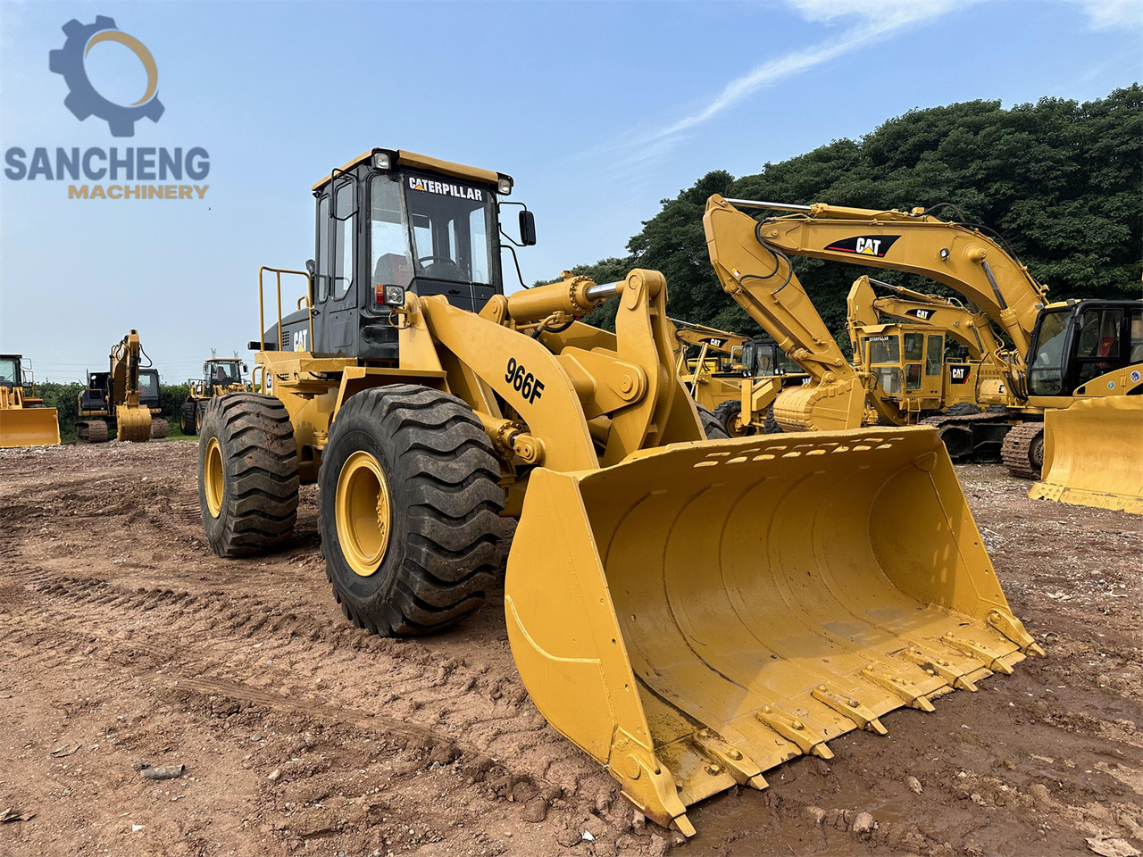 CATERPILLAR 966F - اللودر بعجل: صورة 1 CATERPILLAR 966F - اللودر بعجل: صورة 1