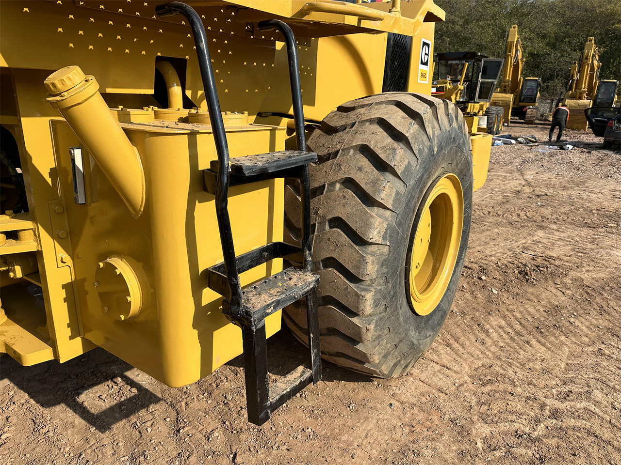 اللودر بعجل CATERPILLAR 966G: صورة 8 اللودر بعجل CATERPILLAR 966G: صورة 8