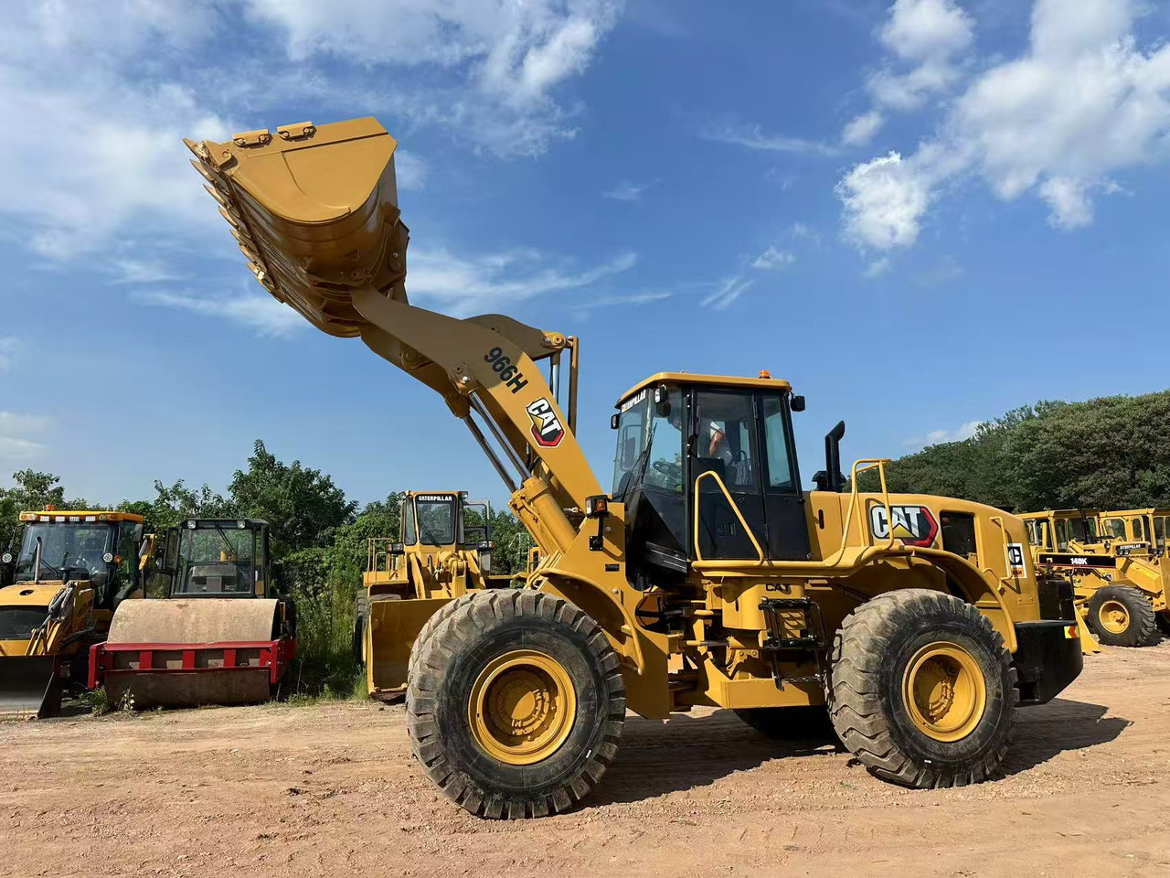 CATERPILLAR 966H - اللودر بعجل: صورة 1 CATERPILLAR 966H - اللودر بعجل: صورة 1