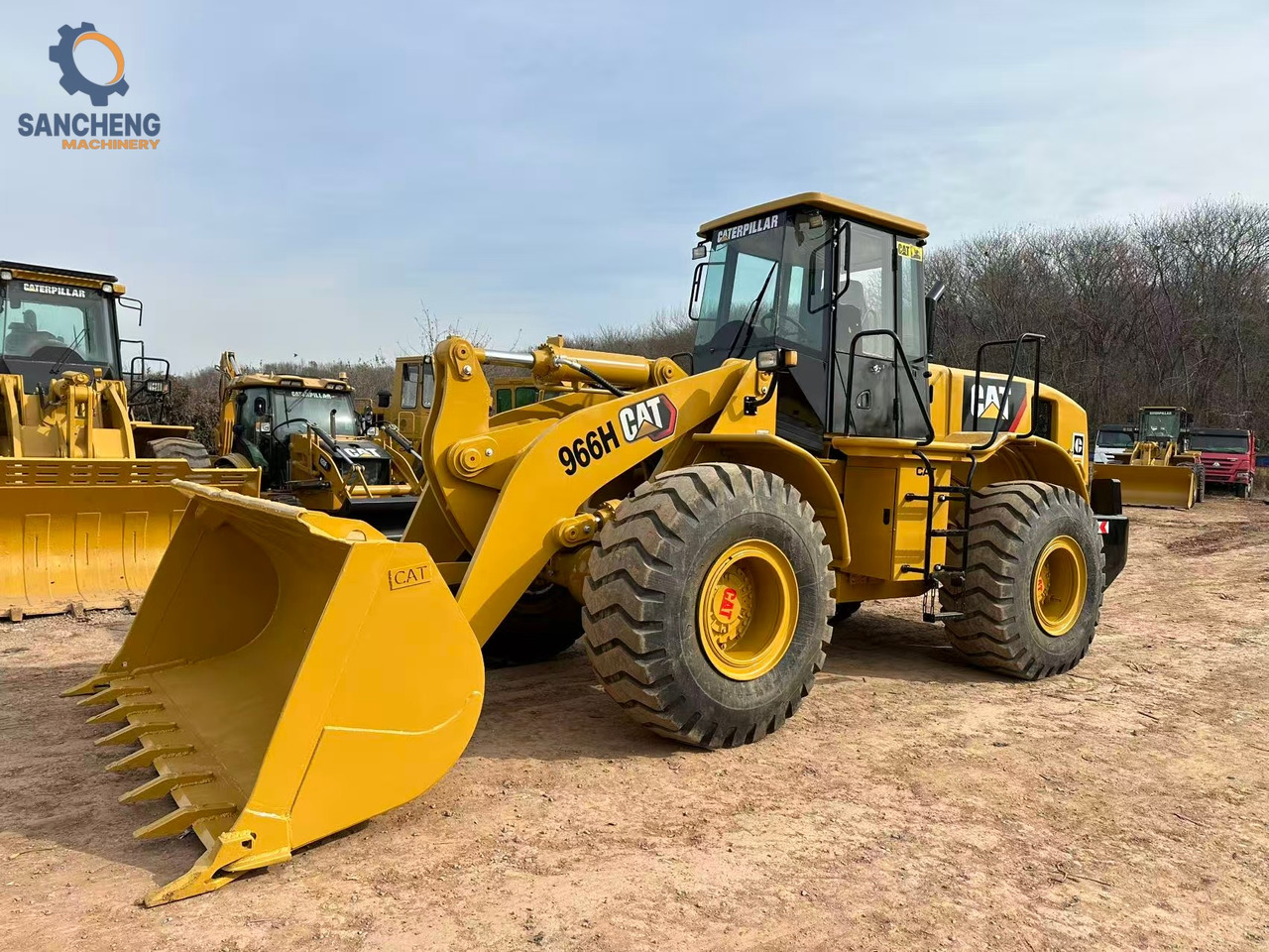 CATERPILLAR 966H - اللودر بعجل: صورة 1 CATERPILLAR 966H - اللودر بعجل: صورة 1