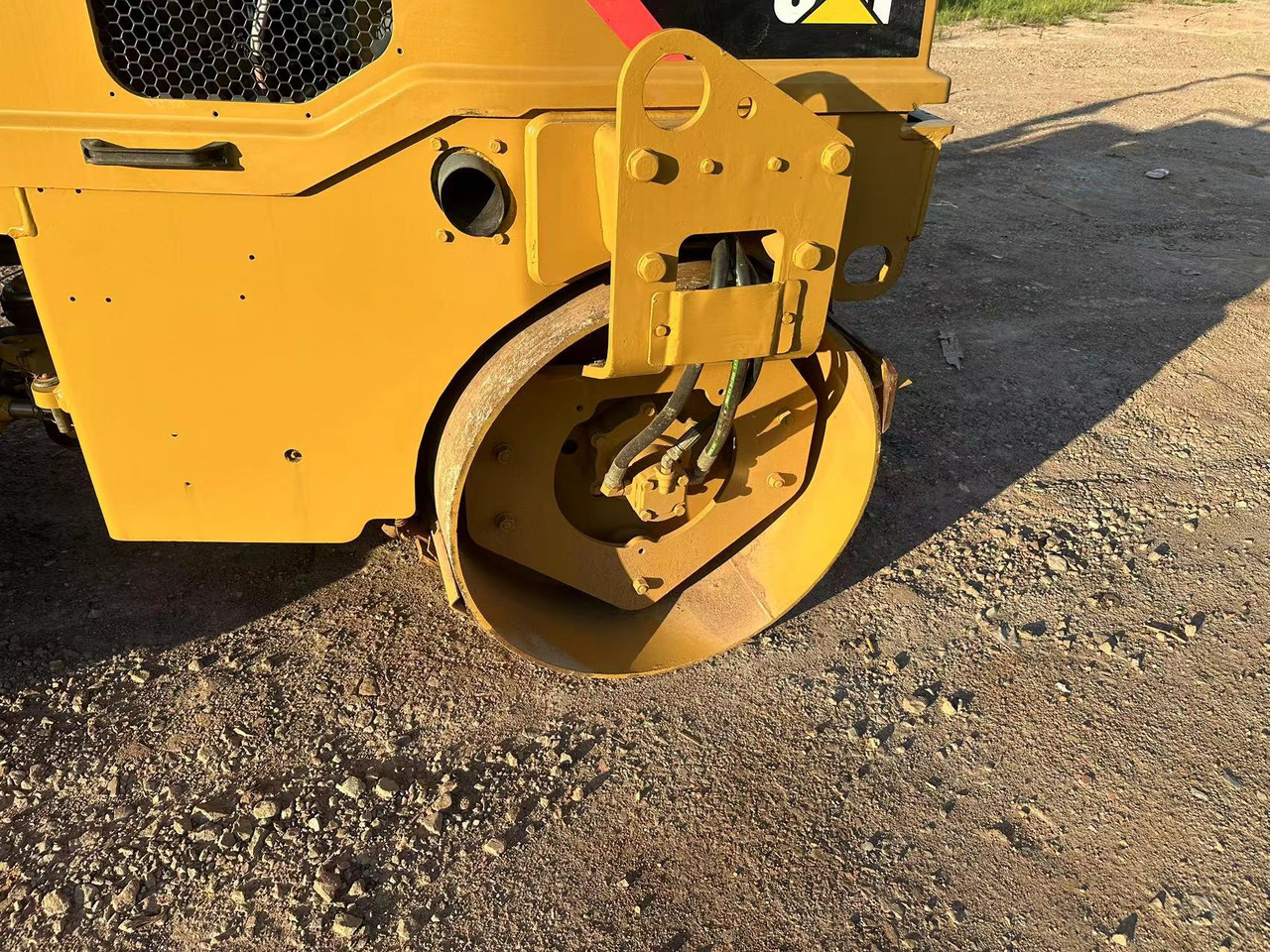CATERPILLAR CB24B CATERPILLAR CB24B: صورة 8