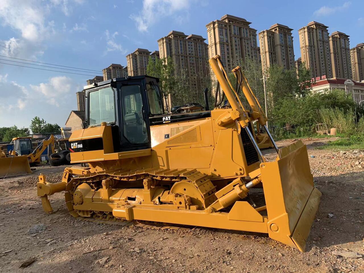 CATERPILLAR D6G - جرافة: صورة 1 CATERPILLAR D6G - جرافة: صورة 1