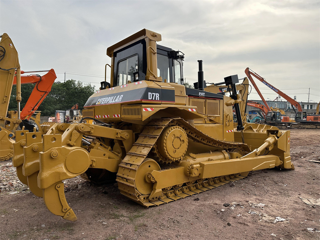 CATERPILLAR D7R - جرافة: صورة 2 CATERPILLAR D7R - جرافة: صورة 2