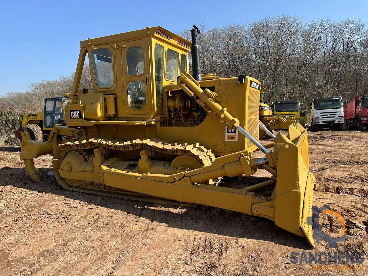CATERPILLAR D8K - جرافة: صورة 1 CATERPILLAR D8K - جرافة: صورة 1