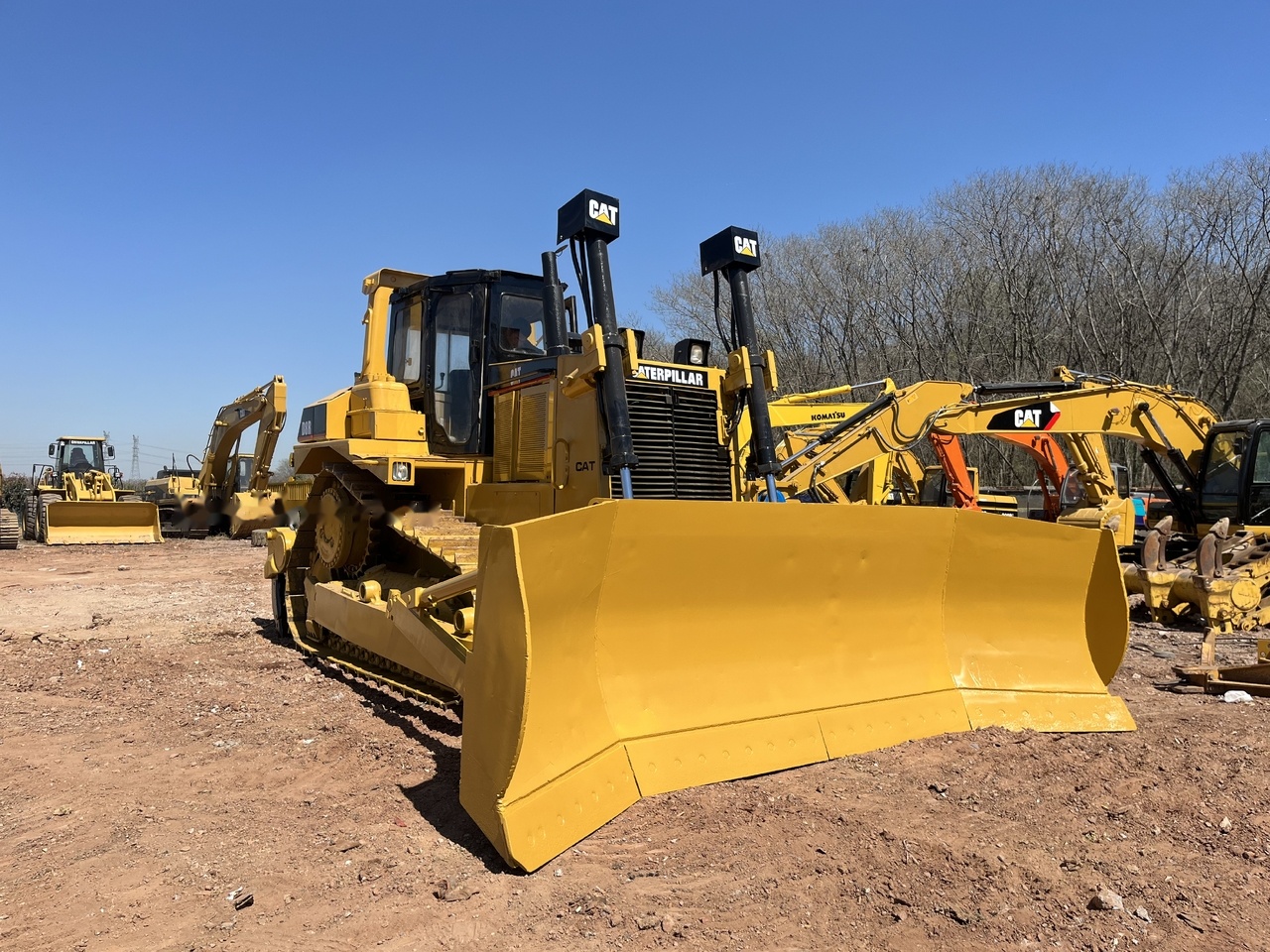 CATERPILLAR D8R - جرافة: صورة 1 CATERPILLAR D8R - جرافة: صورة 1