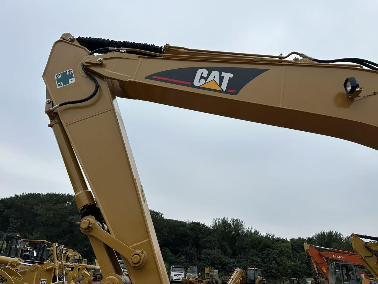 Caterpillar 320BL excavator - حفارة: صورة 3 Caterpillar 320BL excavator - حفارة: صورة 3