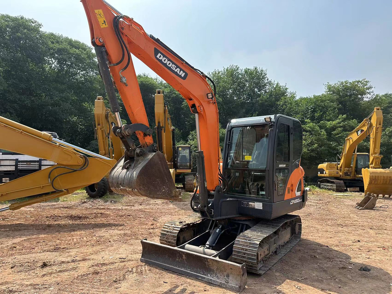 DOOSAN DX60 - حفارة مُصَّغرة: صورة 3 DOOSAN DX60 - حفارة مُصَّغرة: صورة 3