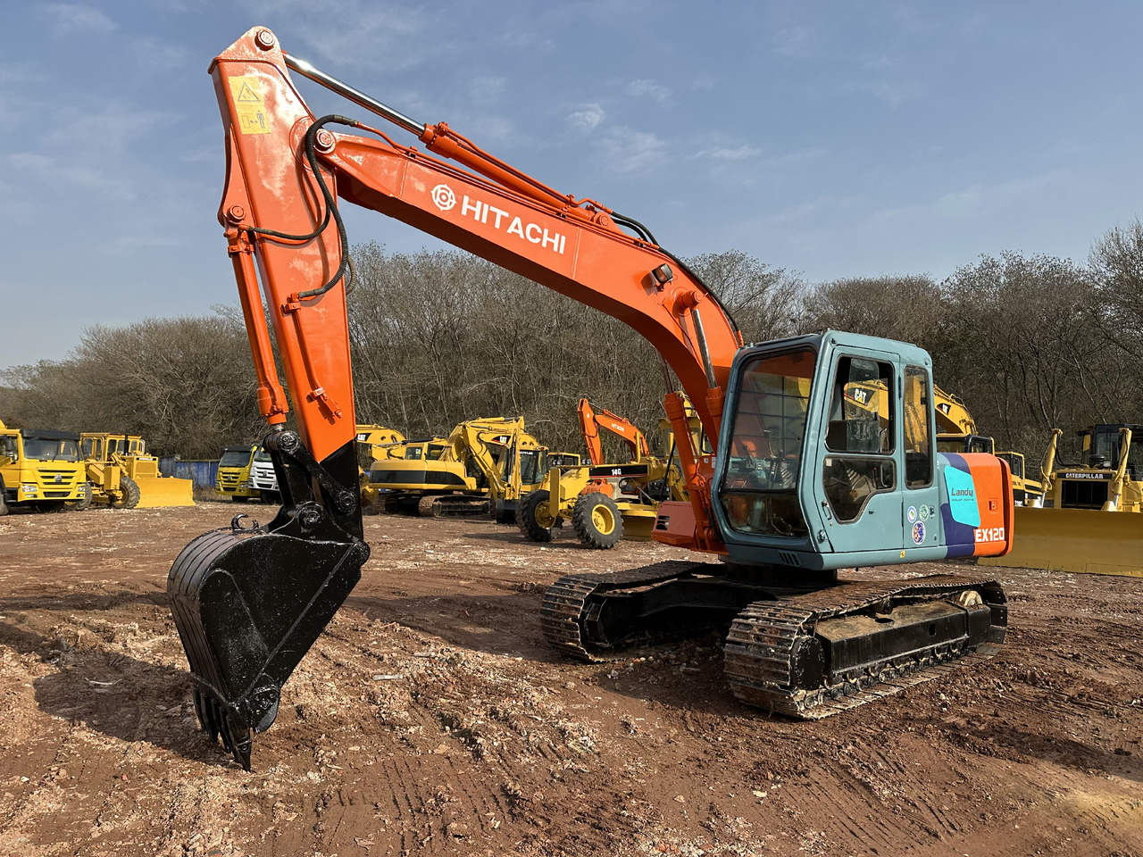 HITACHI EX120 - حفار زحاف: صورة 1 HITACHI EX120 - حفار زحاف: صورة 1