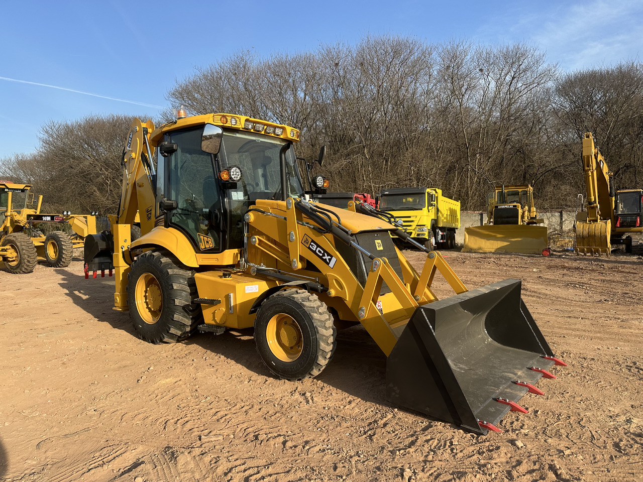 JCB 3CX - جرافة حفار: صورة 1 JCB 3CX - جرافة حفار: صورة 1