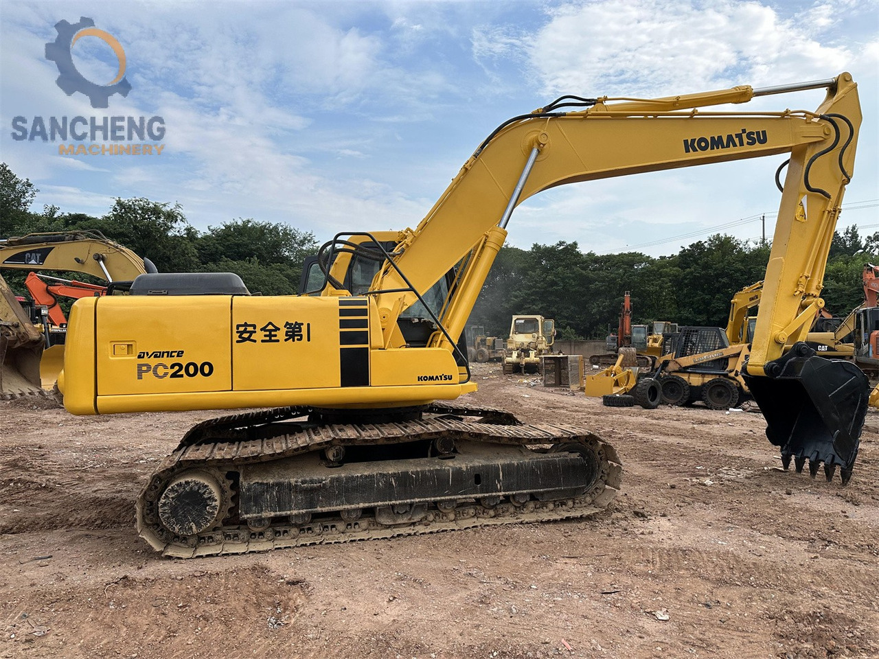 KOMATSU PC200-6 - حفار زحاف: صورة 2 KOMATSU PC200-6 - حفار زحاف: صورة 2