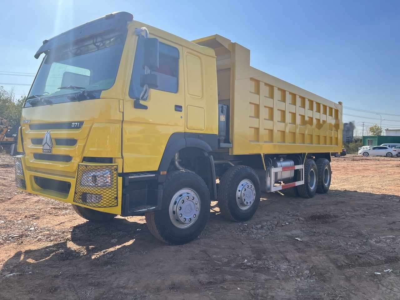 SINOTRUK HOWO 371 Dump Truck 8x4 - شاحنة قلاب: صورة 5 SINOTRUK HOWO 371 Dump Truck 8x4 - شاحنة قلاب: صورة 5