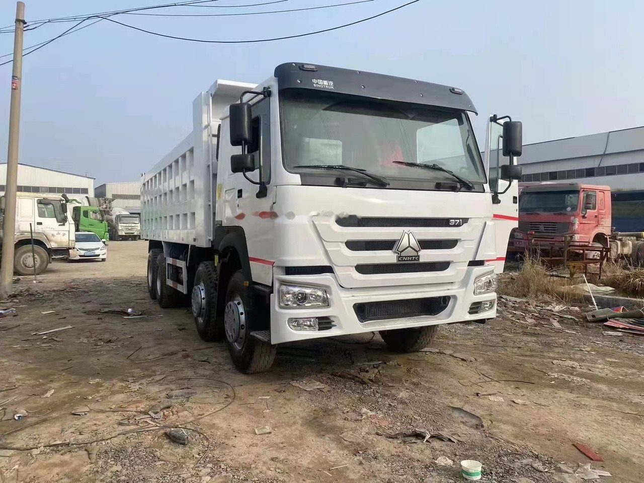 SINOTRUK HOWO 371 Tipper truck - شاحنة قلاب: صورة 4 SINOTRUK HOWO 371 Tipper truck - شاحنة قلاب: صورة 4
