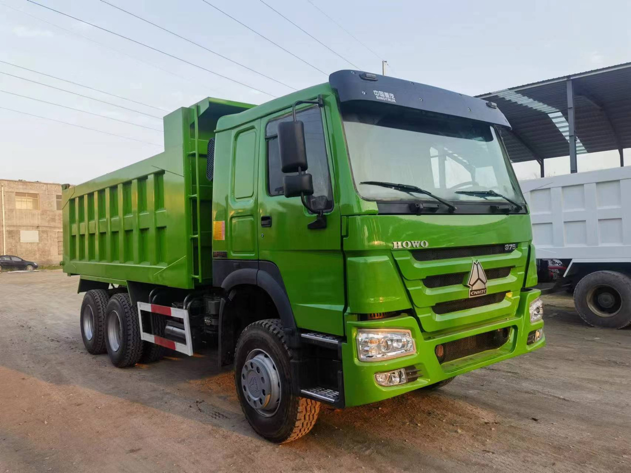 SINOTRUK HOWO 375 - شاحنة قلاب: صورة 1 SINOTRUK HOWO 375 - شاحنة قلاب: صورة 1