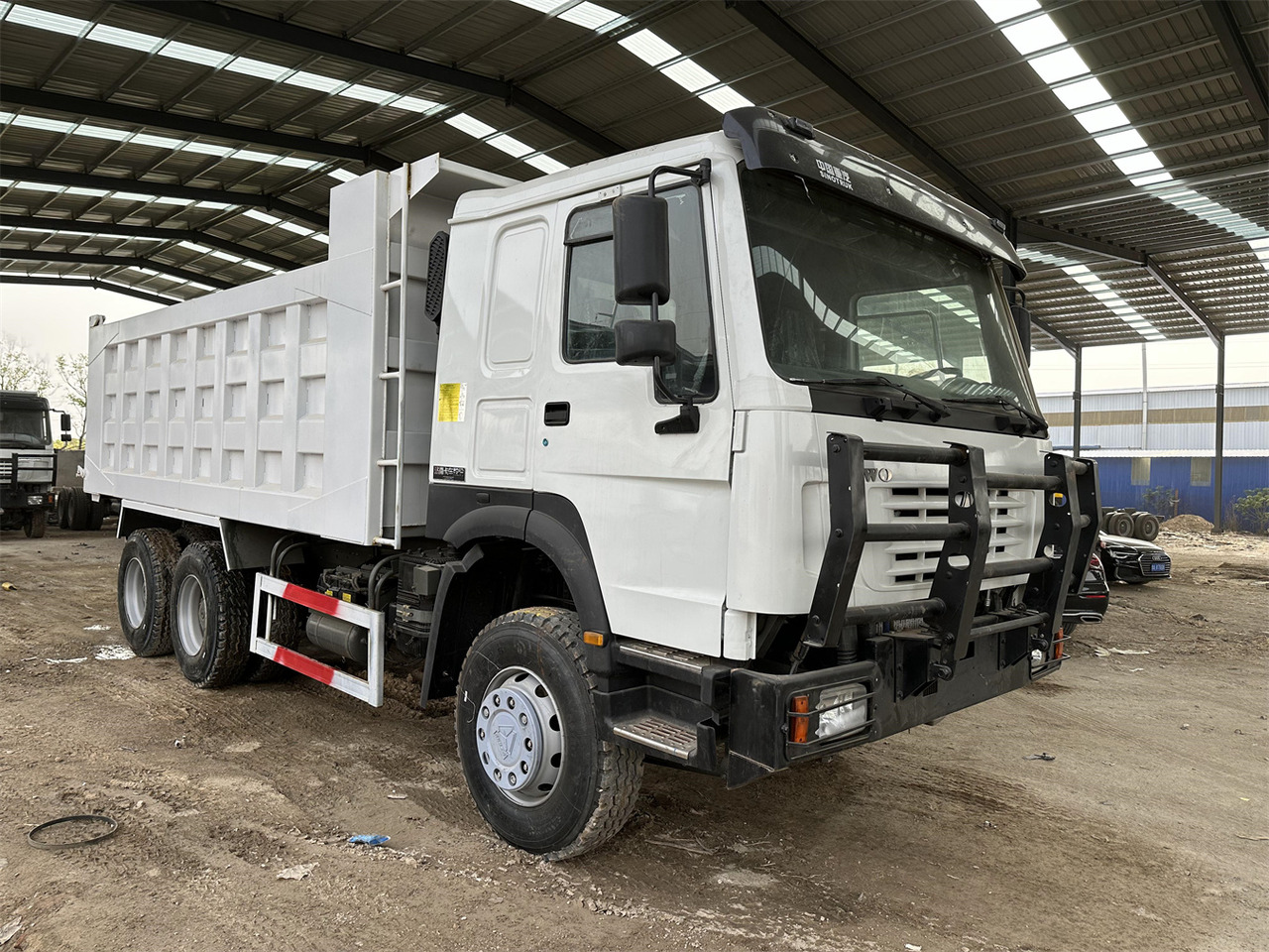 SINOTRUK HOWO Dump truck 371 6x4 - شاحنة قلاب: صورة 5 SINOTRUK HOWO Dump truck 371 6x4 - شاحنة قلاب: صورة 5