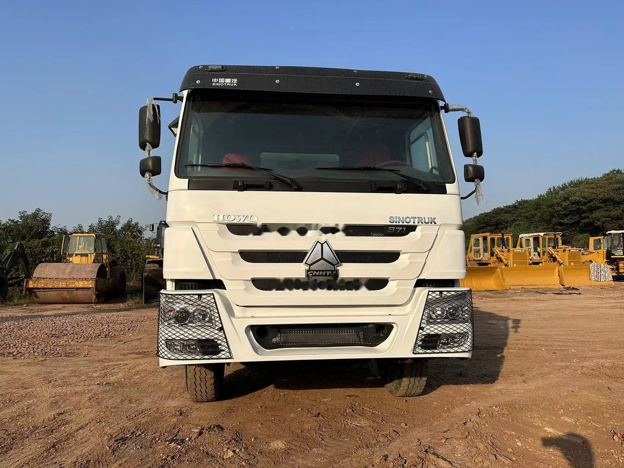 SINOTRUK HOWO HOWO 371 6x4 - شاحنة قلاب: صورة 3 SINOTRUK HOWO HOWO 371 6x4 - شاحنة قلاب: صورة 3