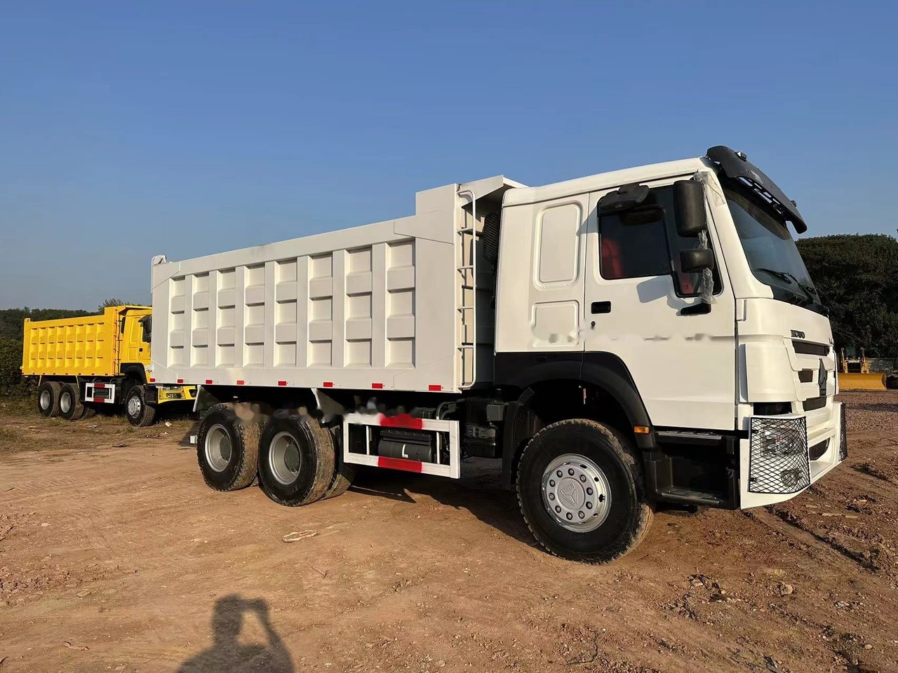 SINOTRUK HOWO HOWO 371 6x4 - شاحنة قلاب: صورة 5 SINOTRUK HOWO HOWO 371 6x4 - شاحنة قلاب: صورة 5
