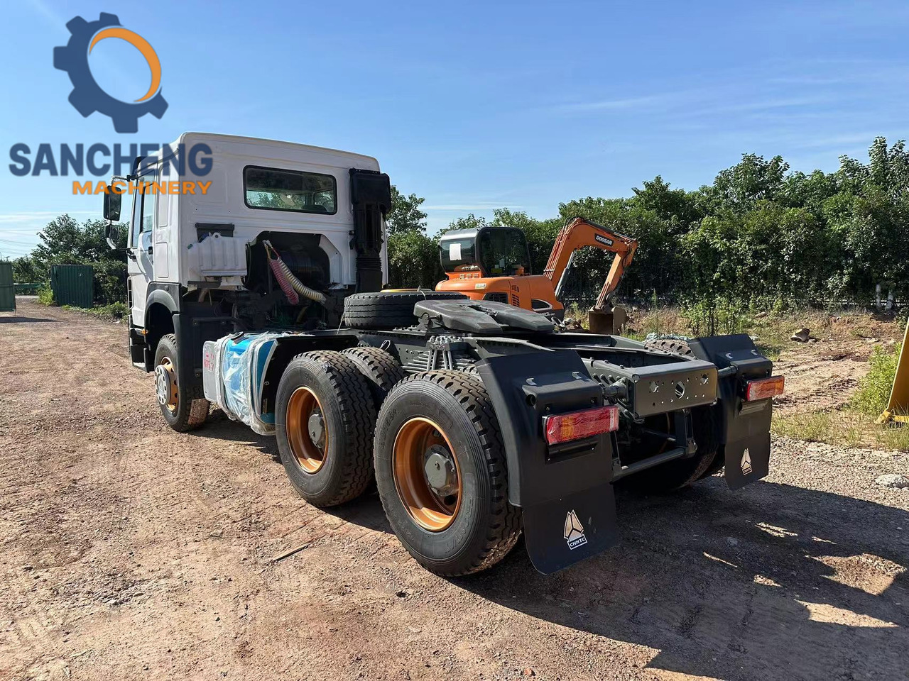 SINOTRUK HOWO Truck Head 371 - وحدة جر: صورة 5 SINOTRUK HOWO Truck Head 371 - وحدة جر: صورة 5
