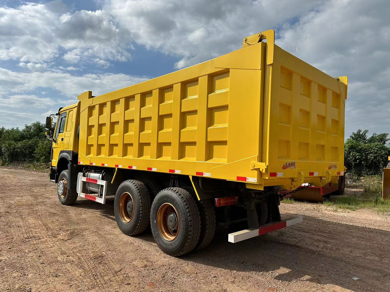 SINOTRUK Howo 371 Dump truck - شاحنة قلاب: صورة 5 SINOTRUK Howo 371 Dump truck - شاحنة قلاب: صورة 5