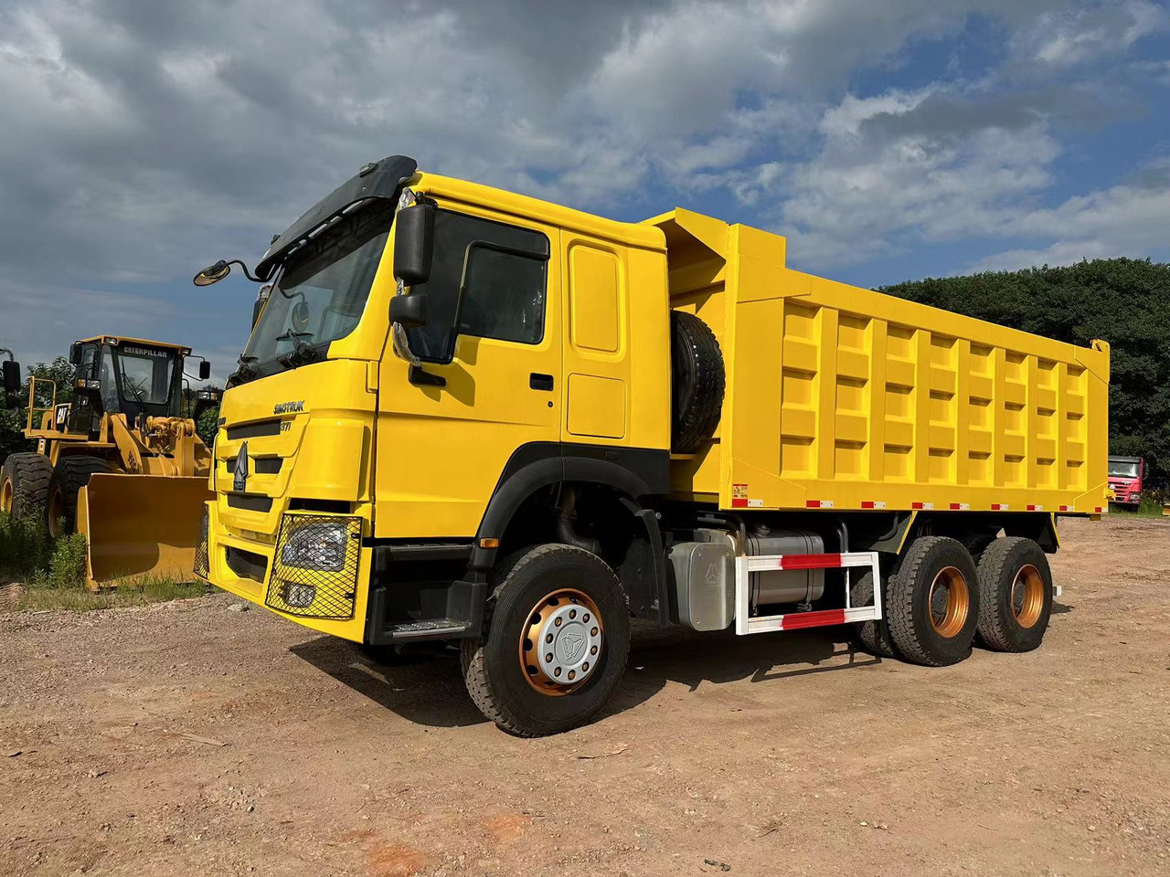 SINOTRUK Howo 371 Dump truck - شاحنة قلاب: صورة 2 SINOTRUK Howo 371 Dump truck - شاحنة قلاب: صورة 2