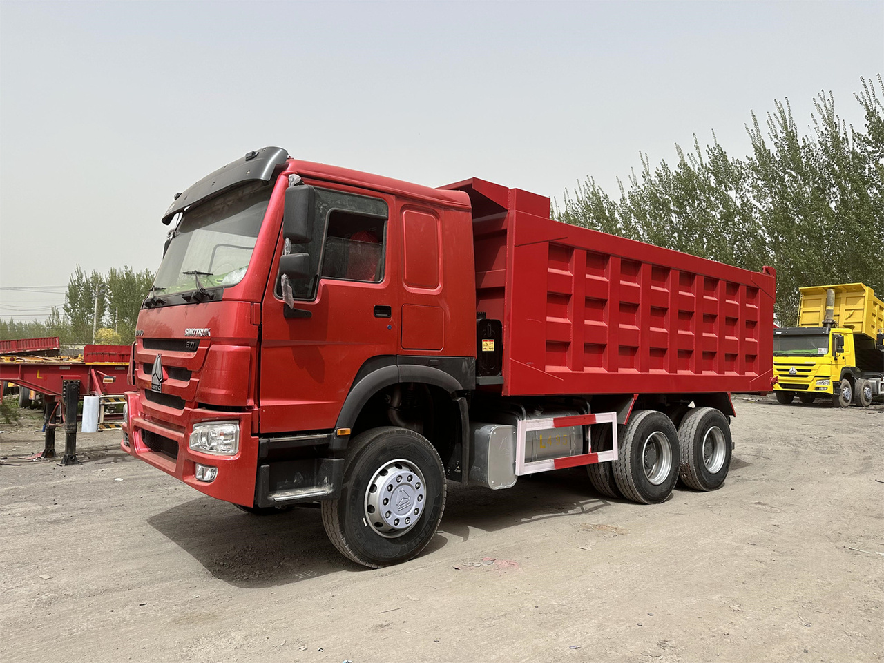 شاحنة قلاب لنقل السيلاج SINOTRUK Howo Dump truck 371: صورة 1