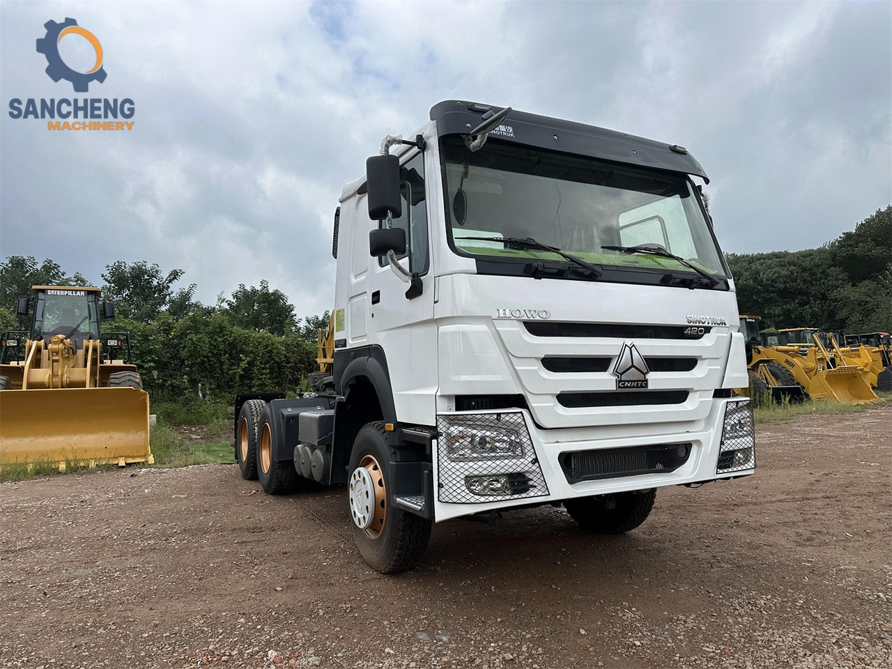 SINOTRUK Howo tractor unit 420hp - وحدة جر: صورة 1 SINOTRUK Howo tractor unit 420hp - وحدة جر: صورة 1