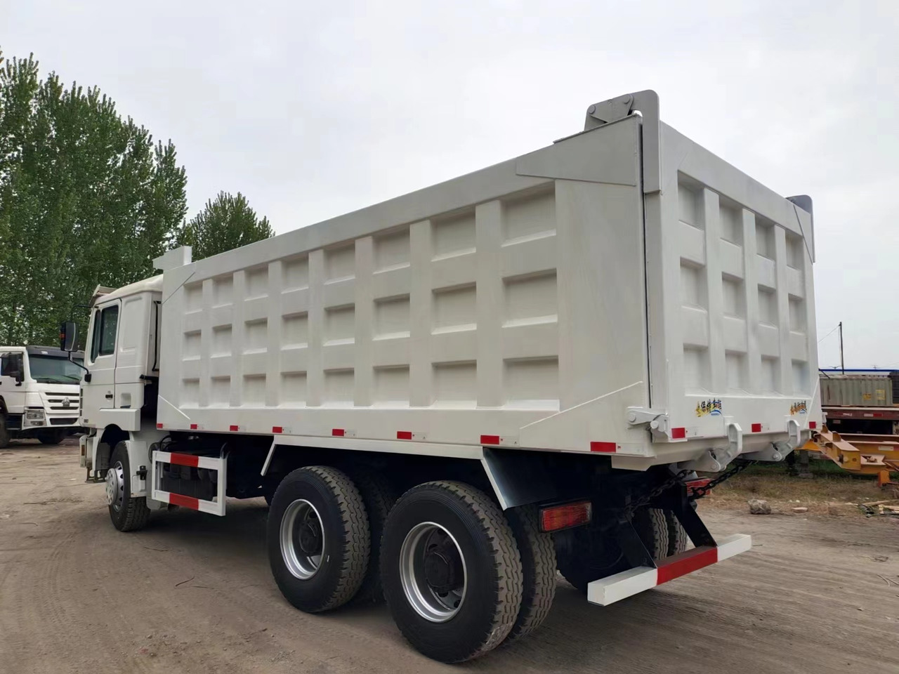 Shacman F3000 Dump Truck - شاحنة قلاب: صورة 5 Shacman F3000 Dump Truck - شاحنة قلاب: صورة 5